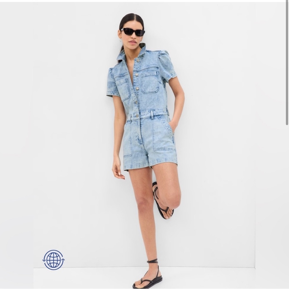 GAP Puff Sleeve Light-Wash Denim Romper, Size 6
